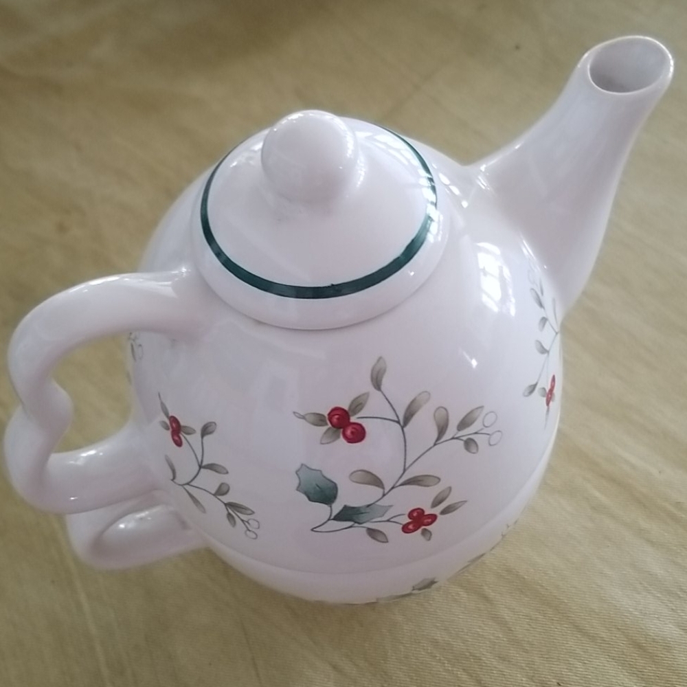 Pfalzgraff Winterberry 3 PC "TEA for One" Tea Set - Picture 2 of 8